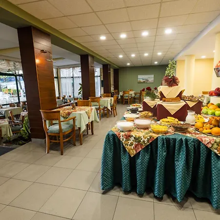 Отель Slavyanski 3*