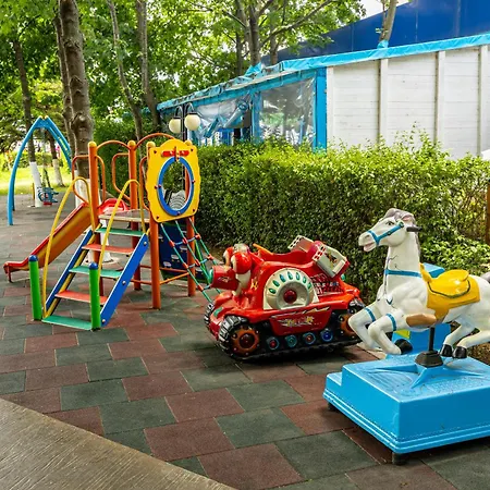 Slavyanski Отель