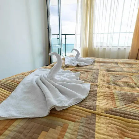 Hotel Slavyanski 3*