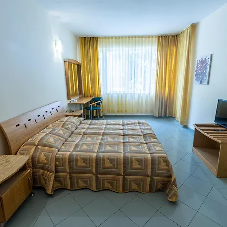 Slavyanski Hotel