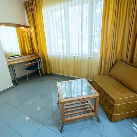 Slavyanski Hotel