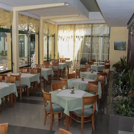 Отель Slavyanski 3*