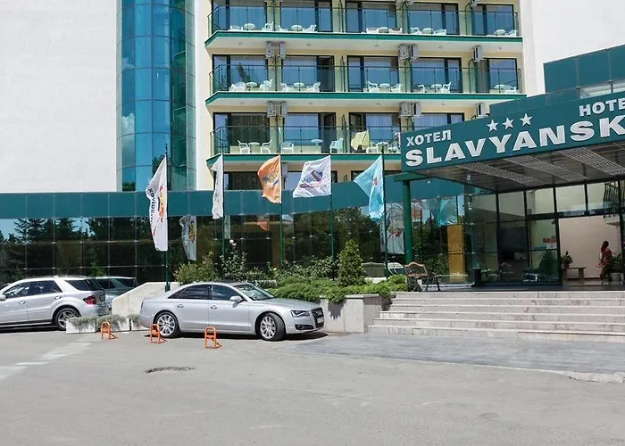 Slavyanski Готель