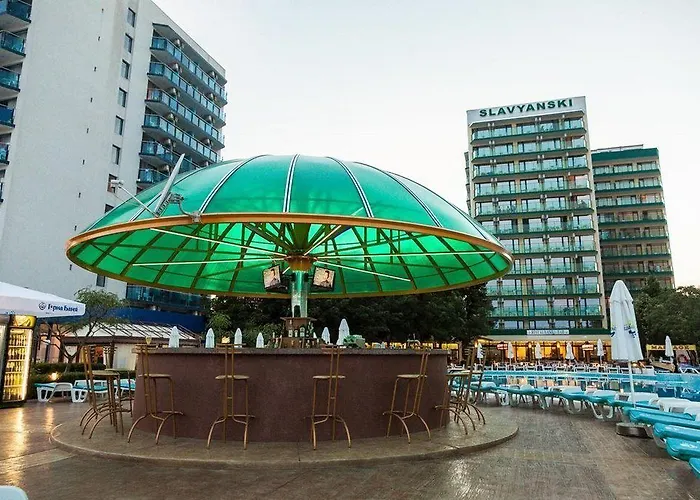 Slavyanski Готель