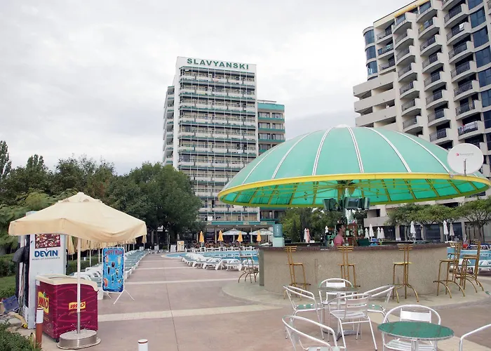 Slavyanski 3*