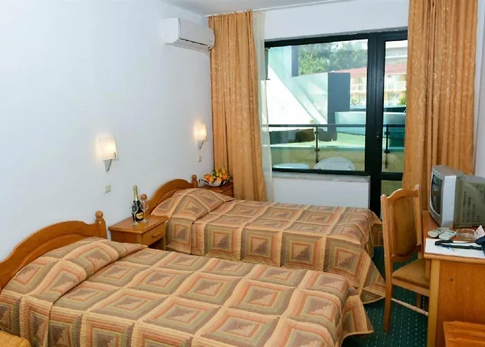 Готель Slavyanski