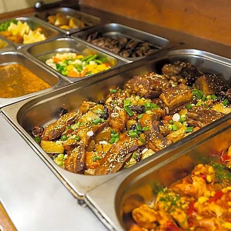 Slavyanski فندق 3*