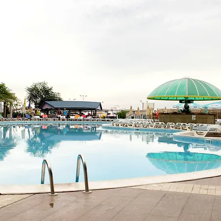 Slavyanski מלון 3*