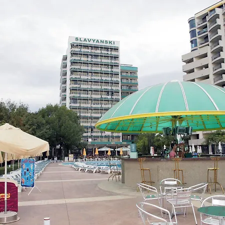 Slavyanski 3*