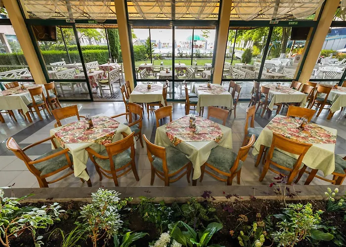 Slavyanski Сонячний Берег