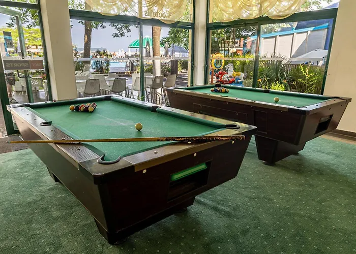 Готель Slavyanski Сонячний Берег