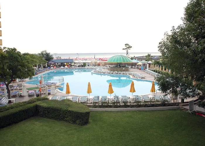 Готель Slavyanski