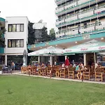 Slavyanski Hotel 3*